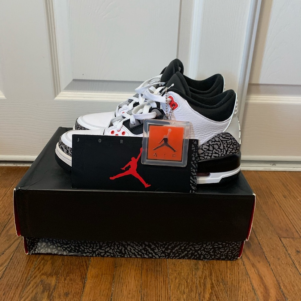 Used Air Jordan 3 Retro Infrared 23